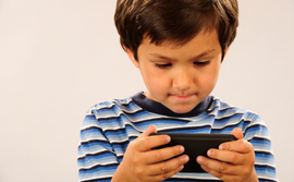 kid-iphone-child-smartphone